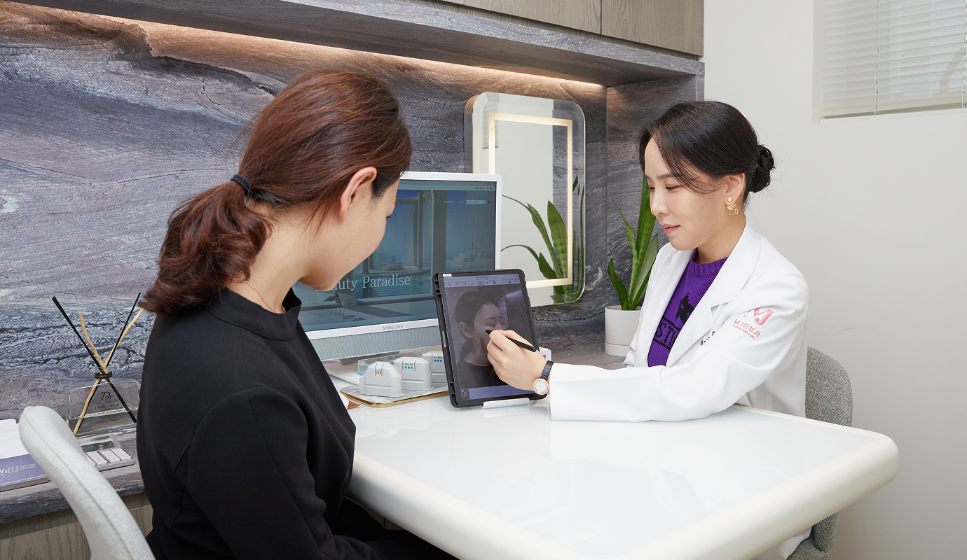 Consultation with a certified Ultherapy doctor before treatment at a Gangnam skin clinic