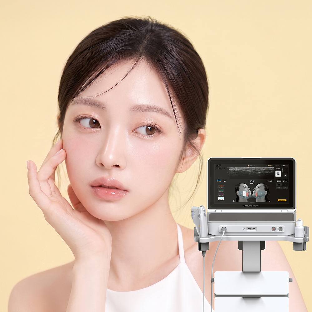 울쎄라 붓기 회복기간 상담을 위한 V&MJ피부과의원 울쎄라 시술 모델 이미지